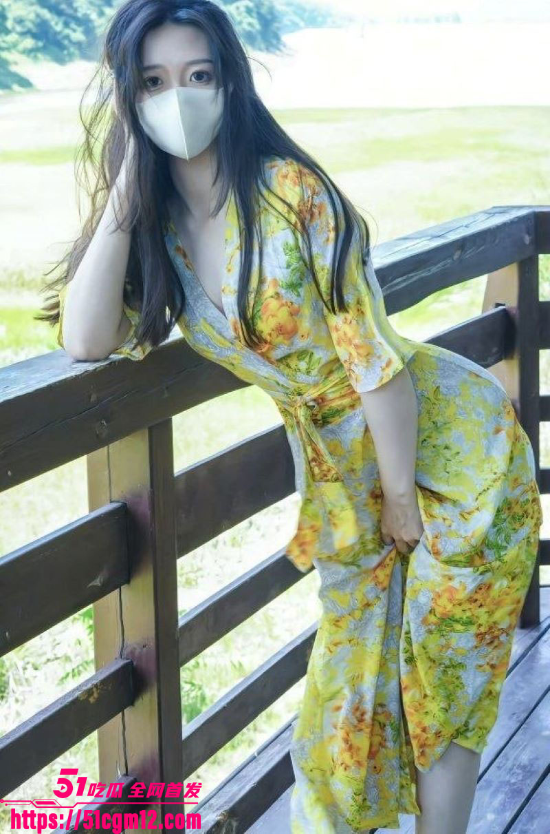 糖心女神菠萝啤首次露脸被开盒 2