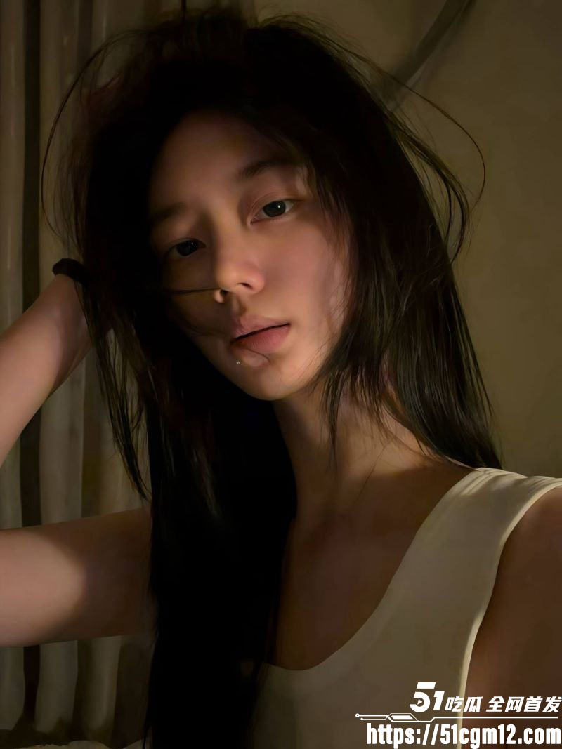 糖心女神菠萝啤首次露脸被开盒 5