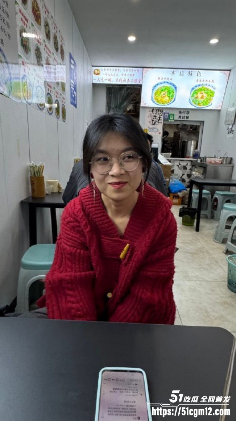 湖南衡阳师范教师 邓煜馨 遭金主曝光淫荡自拍 6