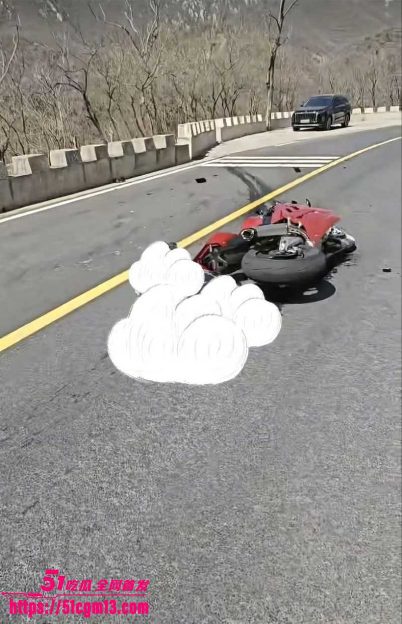 抖音机车博主 黄油腻 张雪800RR事件  12