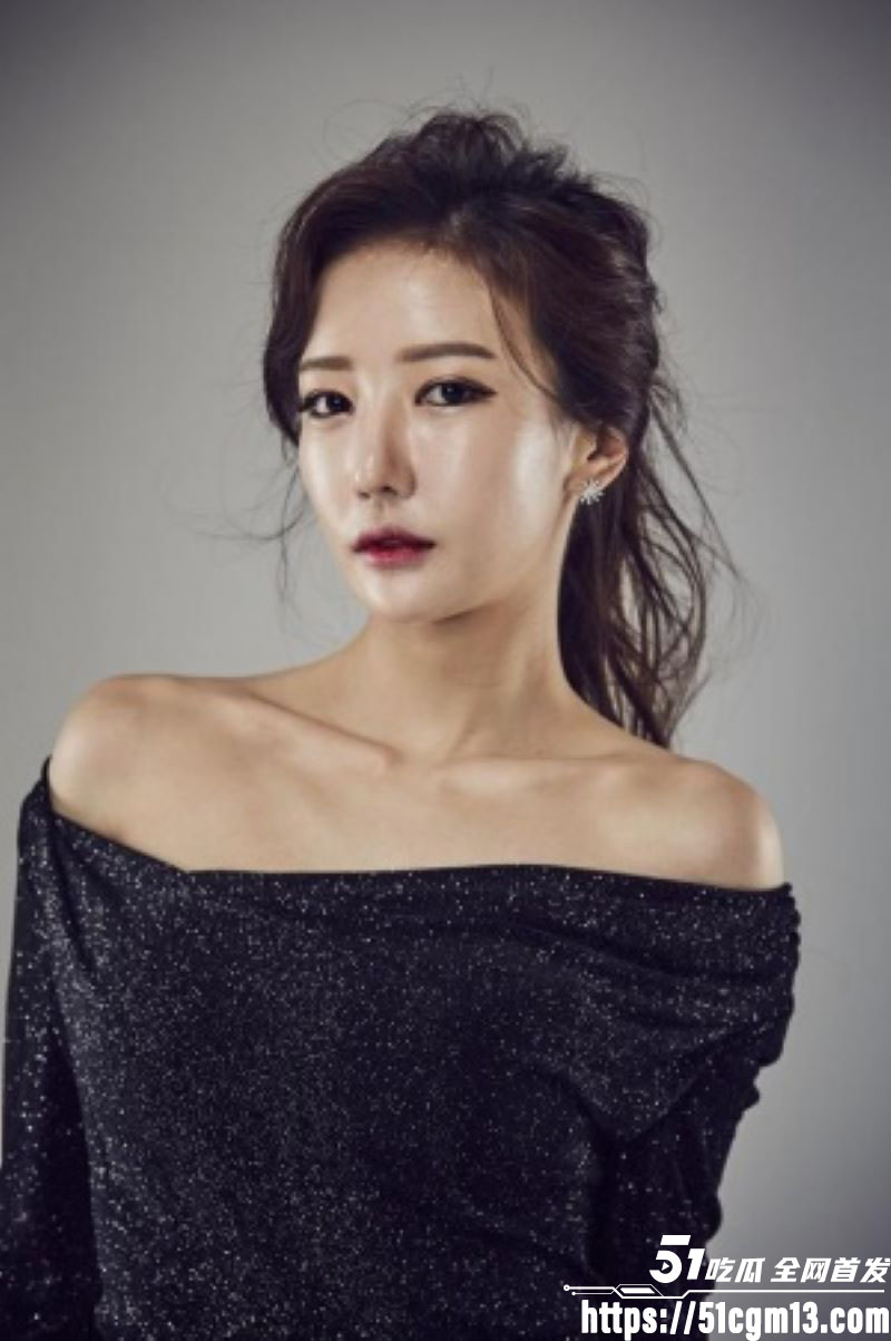韩国门把手女神朴妮唛空降阜阳的盛宴开幕式 4