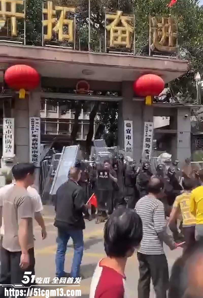 广东茂名信宜市政府强拆征地警民冲突视频流出10拷贝