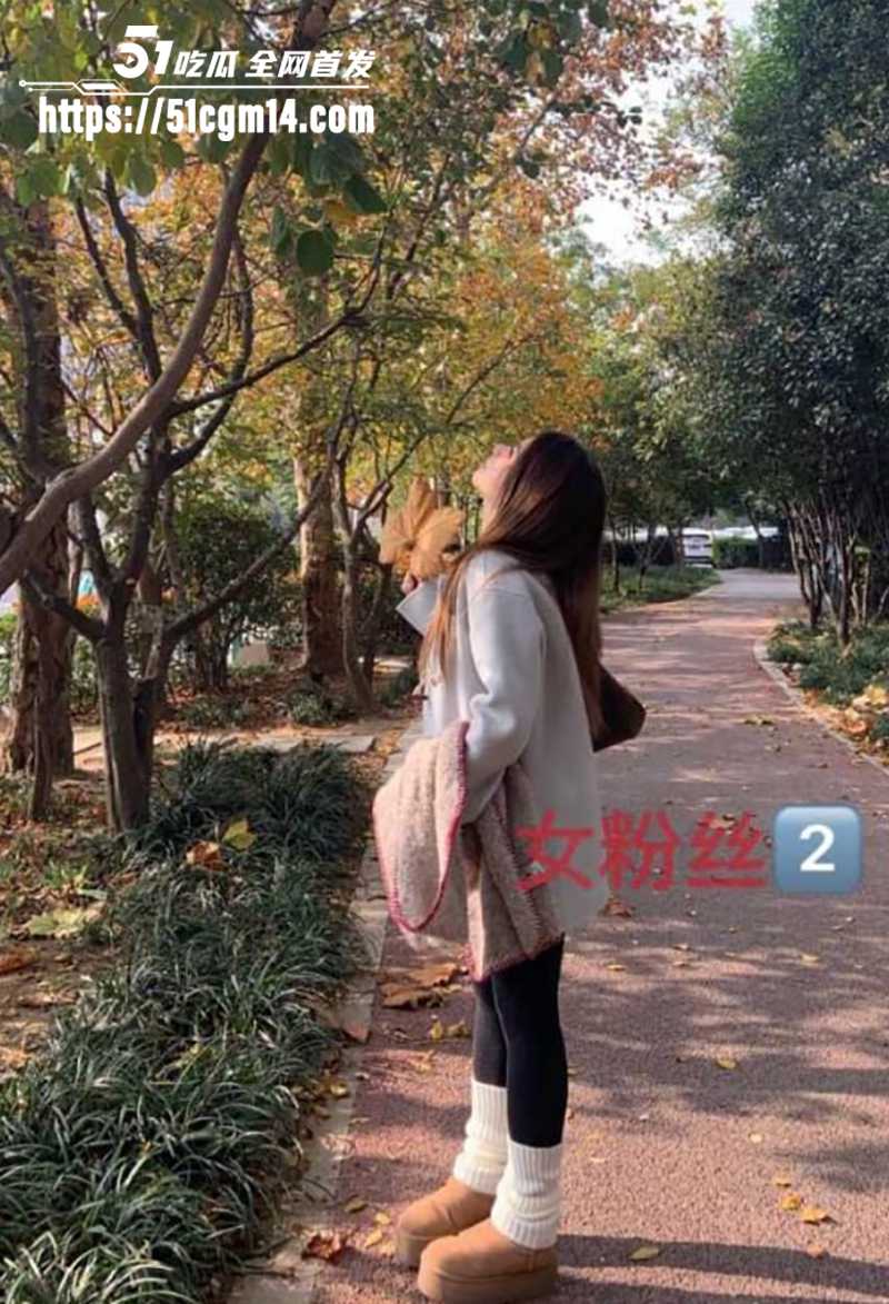 抖音网红罗琰泽劈腿被曝光 16 拷贝