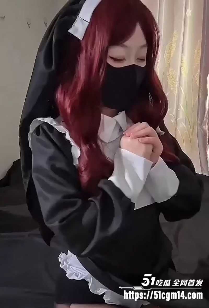 足控福利姬 月野兔 化身圣洁修女 祈祷肉棒降临 足交跪舔终得愿 后入骑乘榨干上帝浓精！