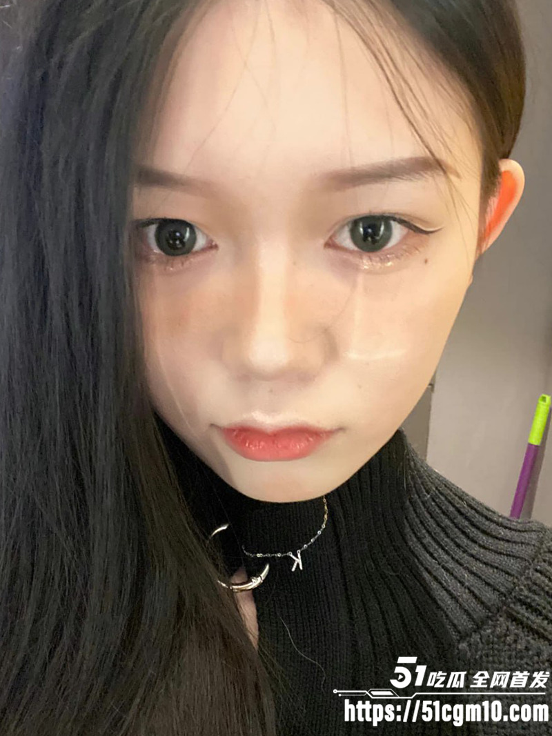 哈尔滨医科大学气质女大学生 宁佳 私拍视频泄密 口交舔蛋技艺高超 后入爆操欲仙欲死！