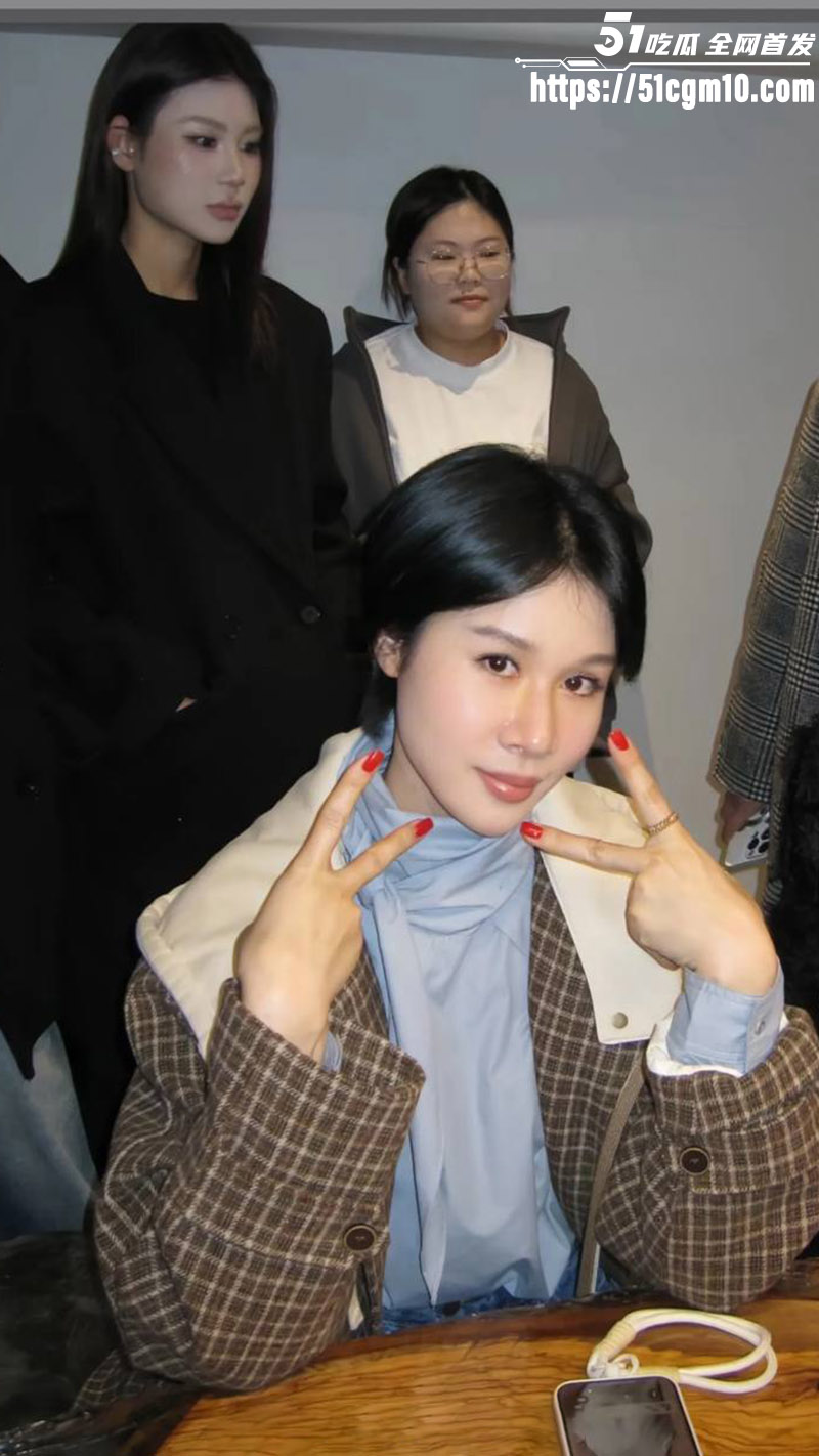 杭州四季青老板娘二姐怒撕小三4