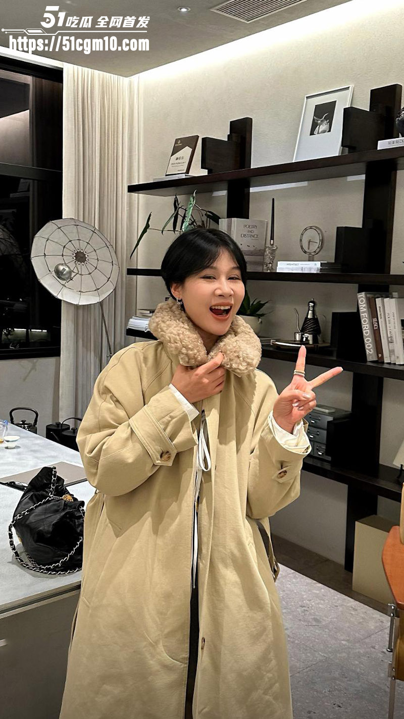杭州四季青老板娘二姐怒撕小三5