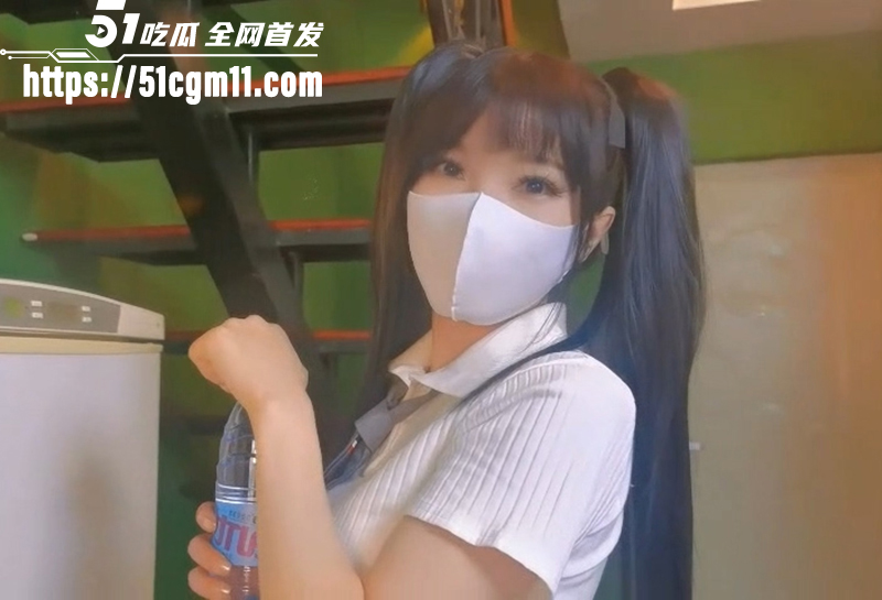 嫩妹网黄剧情福利 双马尾JK用嫩逼替父扛债 玩足交被狂插内射 狗链一戴从此开启母狗人生！