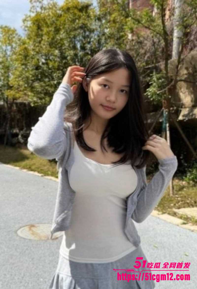 广西巨乳女大学生卢娟不雅视频爆改3拷贝