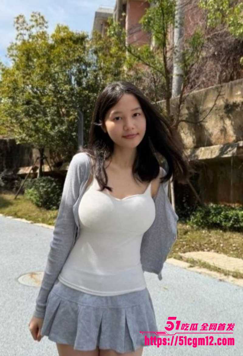广西巨乳女大学生卢娟不雅视频爆改2拷贝