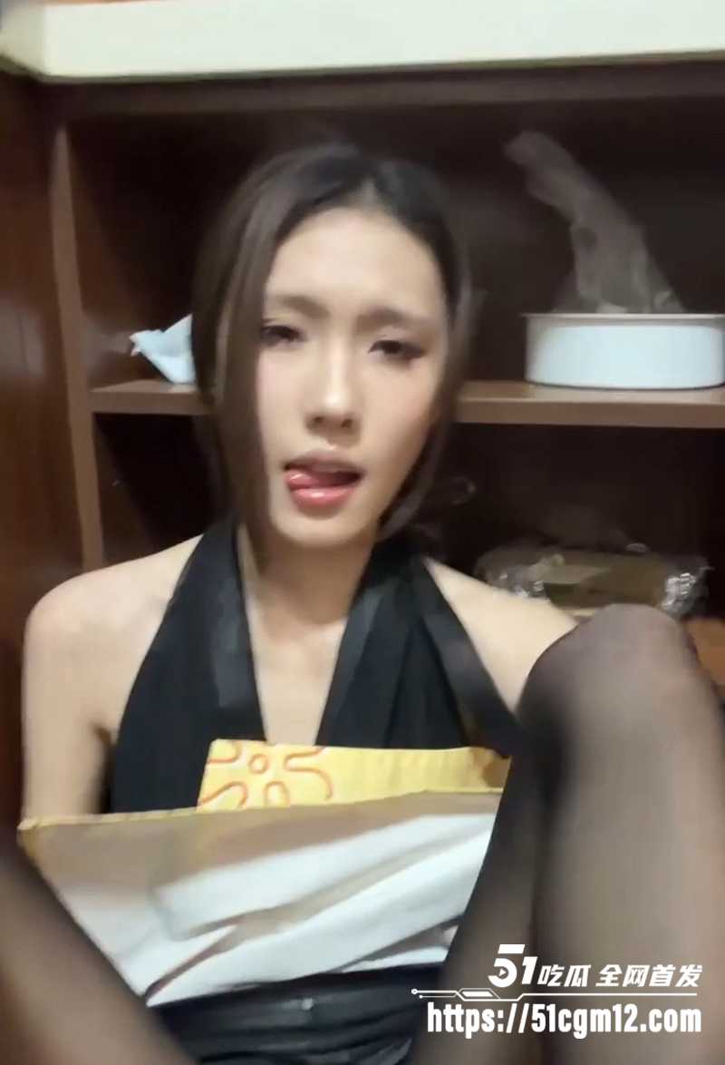 推特阿黑颜福利姬胆胆单篇新作禁忌的母子视频流出4拷贝
