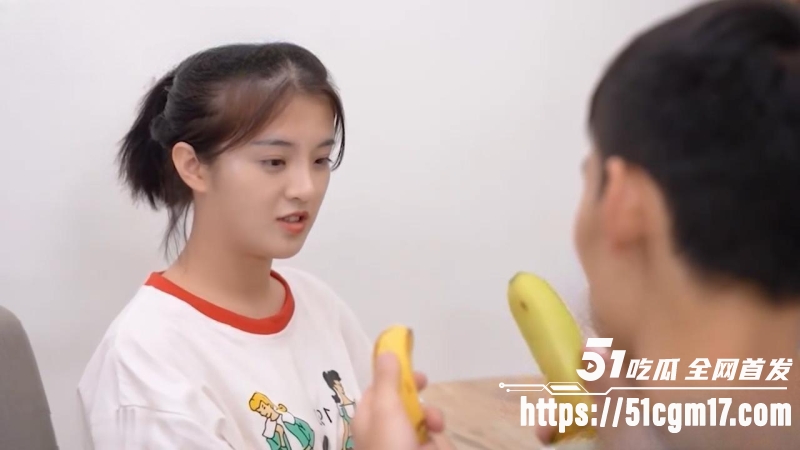 清纯女优 林予曦 乱伦力作 兄妹蕉谈近亲相奸 香蕉口交换真鸡巴 后入狂操打桩浓精射满全身！