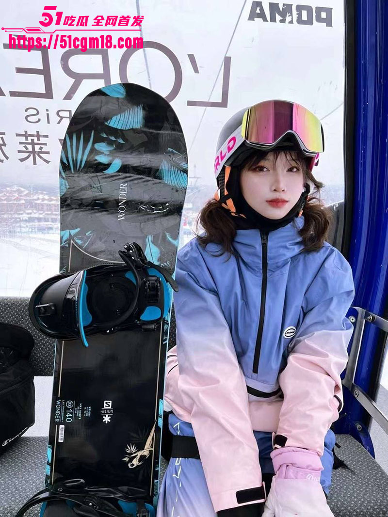 推特约炮大神外流战绩 高颜值大奶妹子酒店激战 舌头超长掐脖骑乘爆操 阿黑颜超骚