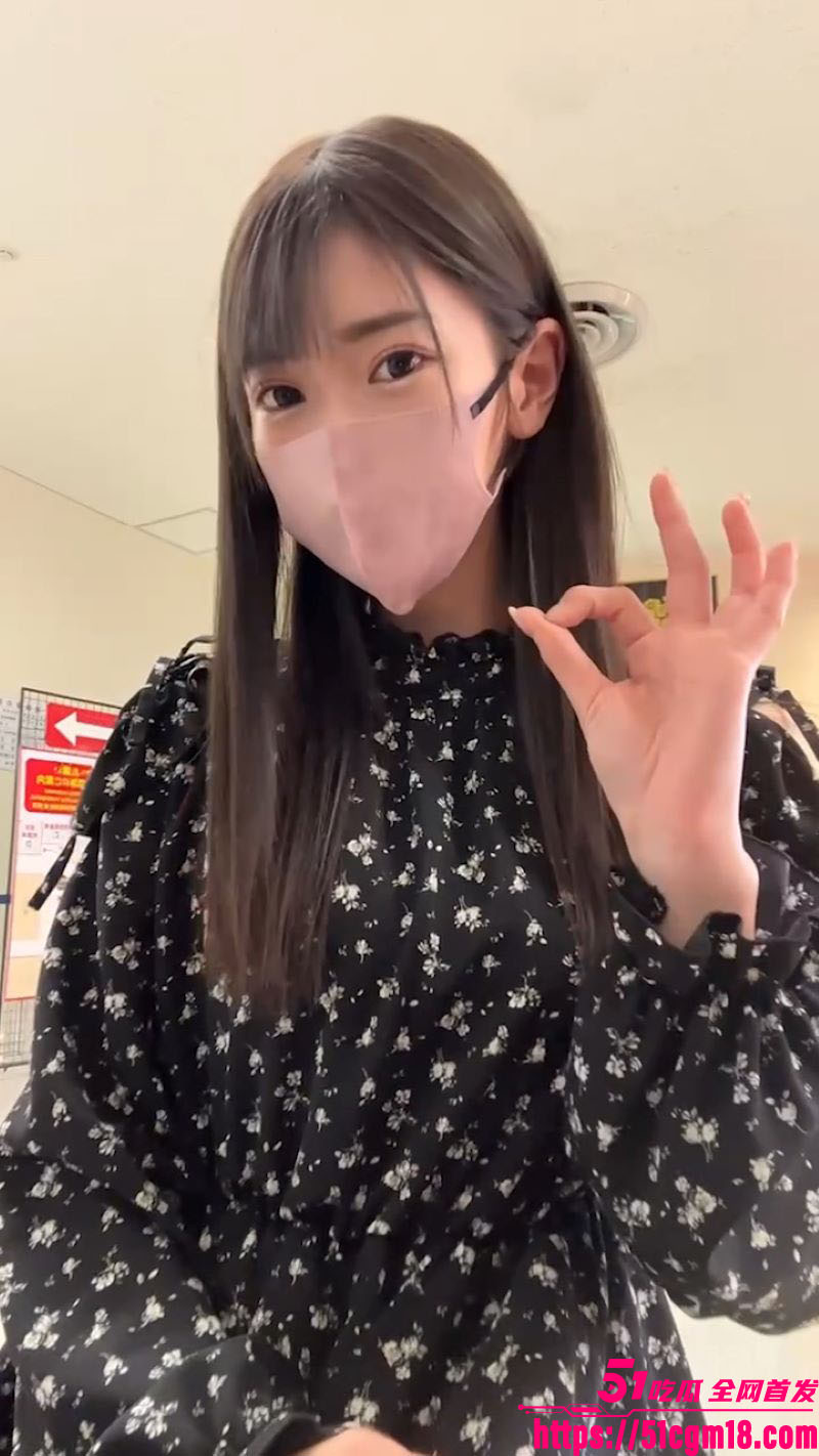 日本车模兼网红 小暮花恋 火爆出圈 网友集体化身考古队 疯狂挖掘她早年AV视频