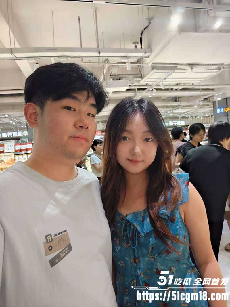 湖北武汉清纯眼睛妹 张涵珏 为钱背叛男友高价约富哥 绿帽男友发现后果断曝光！