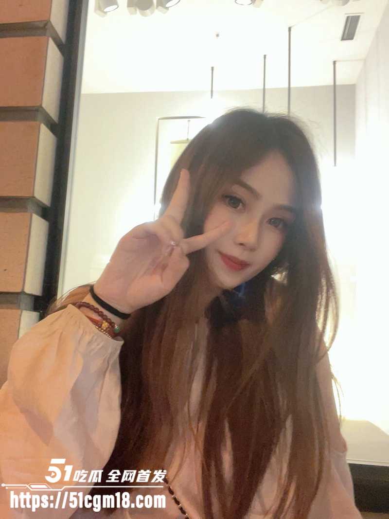 高颜值校花 王欣月 173cm长腿尤物 与前男友自拍的后入打桩视频 分手后被曝光表白墙！