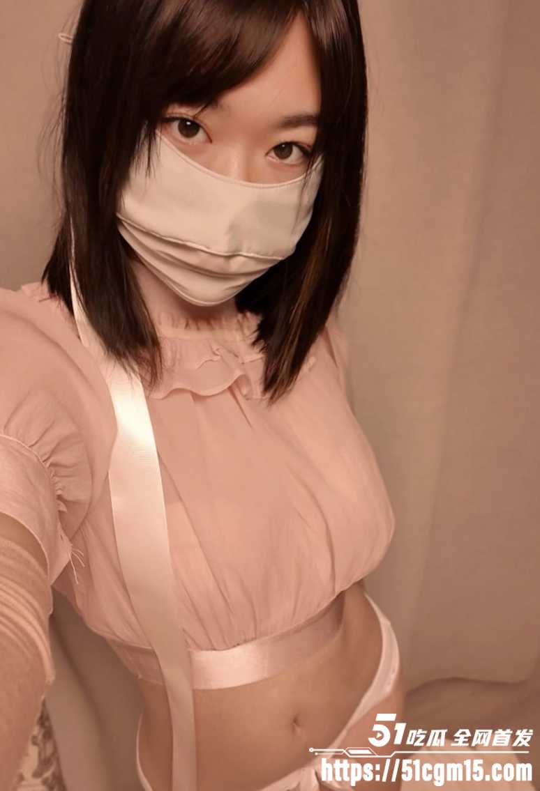 清纯网黄 啾啾橘子酱 大尺度福利合集 一线天粉穴嵌入桃心翘臀 假屌深插抽送 清纯外壳下全是骚！