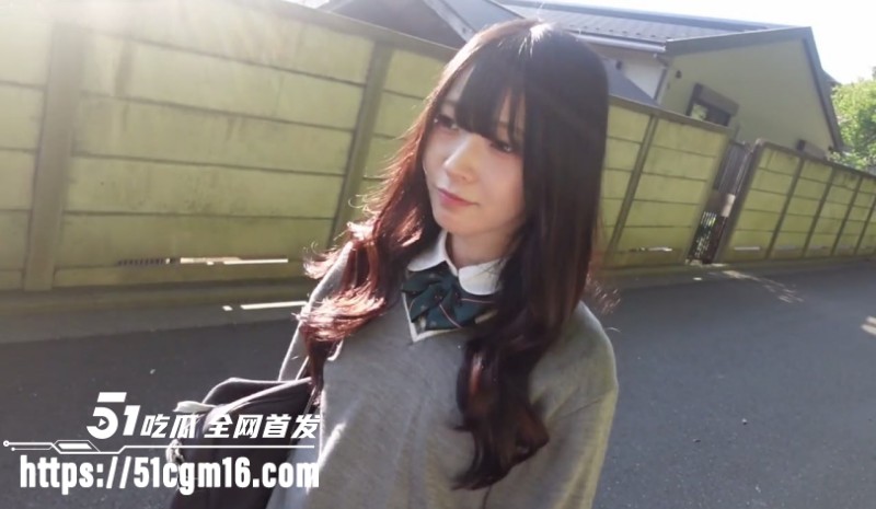 日本FC2经典佳作 19岁女高中生首次体验性爱迎来高潮乱颤 白虎蜜穴无套中出爽出啊黑颜