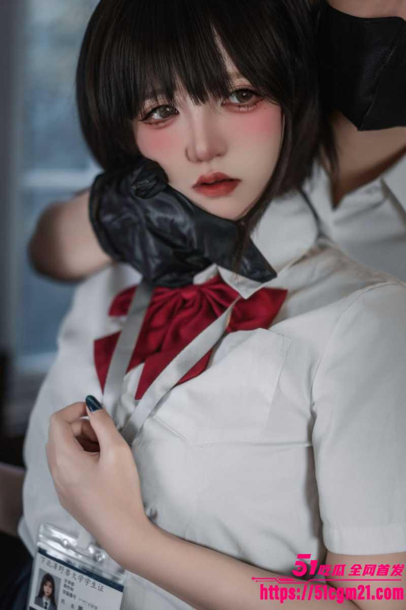 cos界女神 阿薰 化身堕落学院黑丝少女 母狗式跪姿服从主人 狗链锁脖调教！