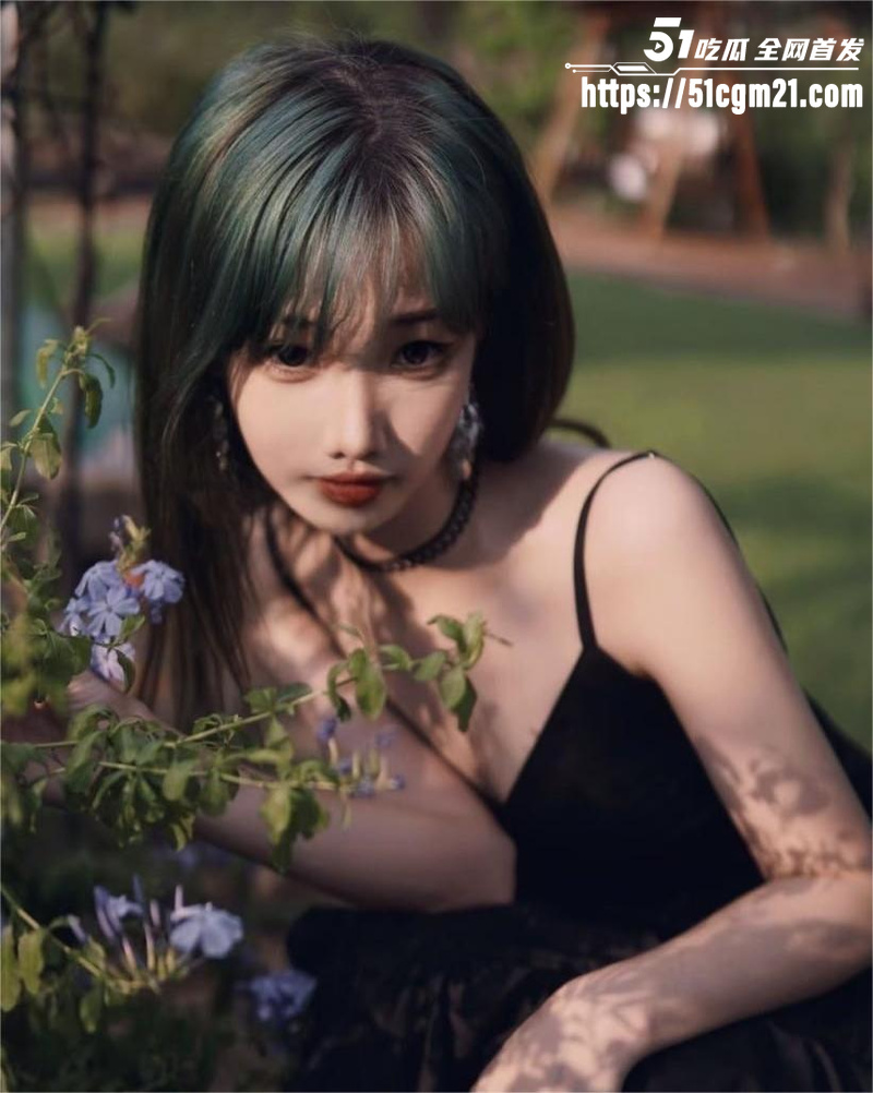 黑龙江小骚货 冯芽芽 情侣性爱自拍 骨感酮体被男友肆意蹂躏 口爆后入骚态尽显