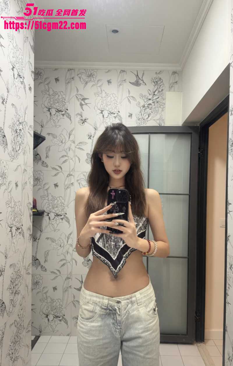 河南妓女 李佩瑄 五百包夜 因服务态度差得罪金主 自慰视频与个人信息全被曝出！