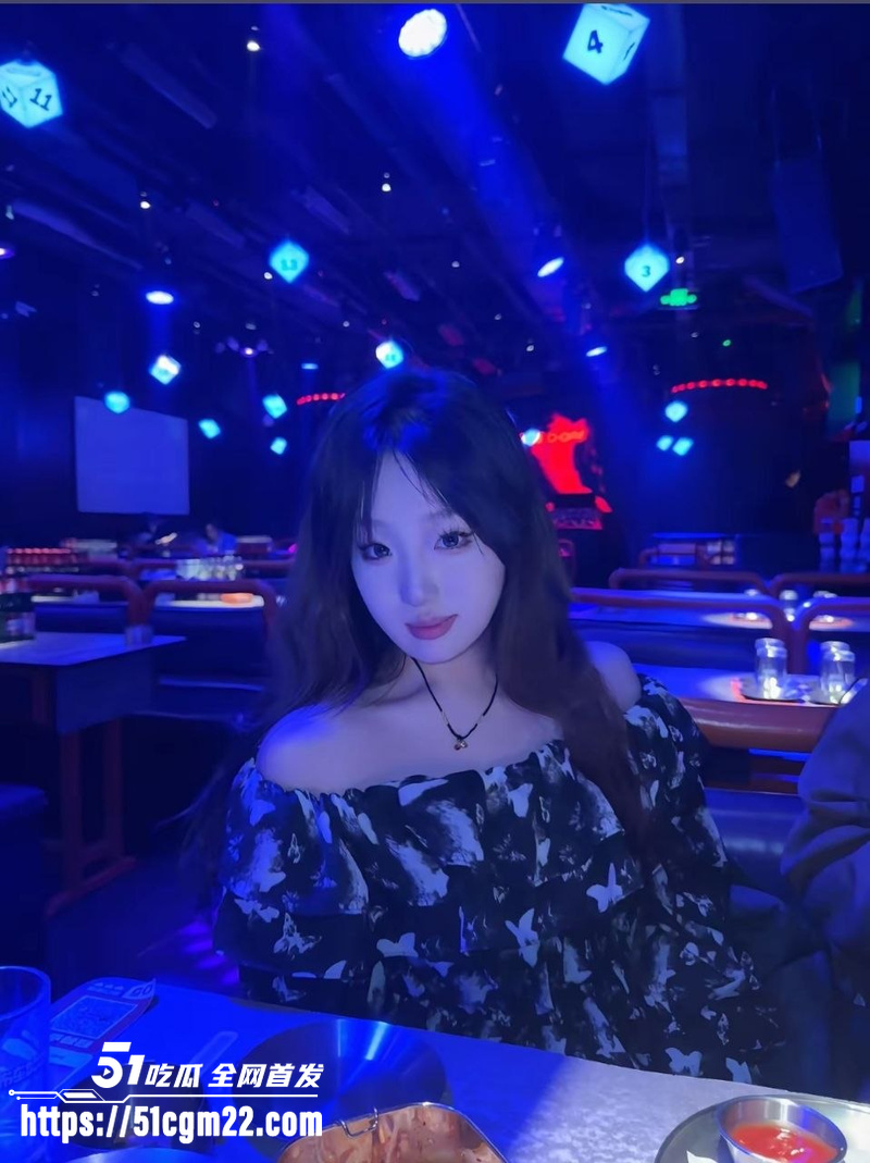 石家庄科技大学 王艺诺 酒店自拍 痴女酮体贪婪榨精 与校园形象判若俩人！
