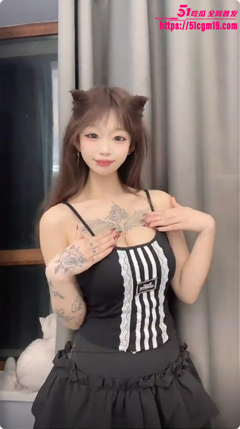 抖音精神小妹 小姜姜 性爱私拍放送 3