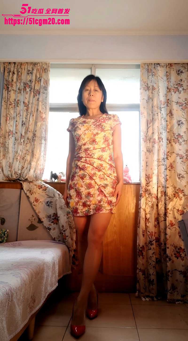 高龄熟女 晨风 骚舞合集 老宝马骚气未减 身段妖娆扭动间尽显成熟风情！