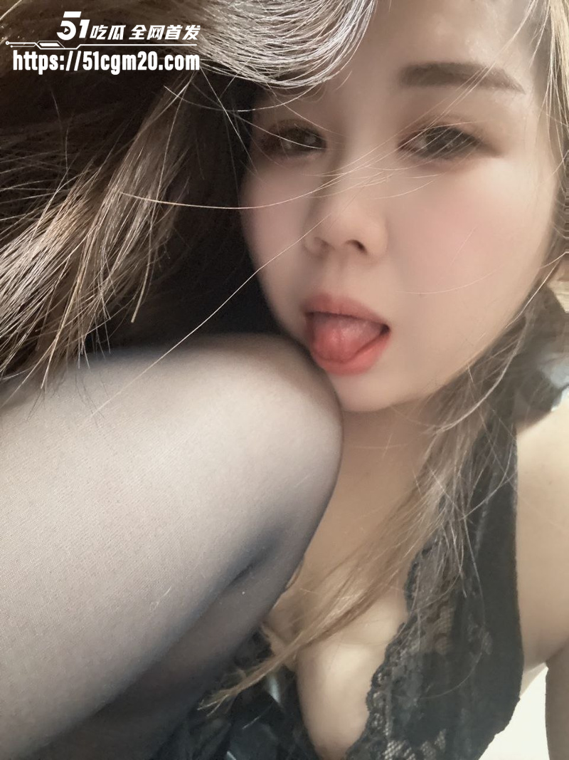 台湾黑道大哥曝光淫妻饥渴时刻 5