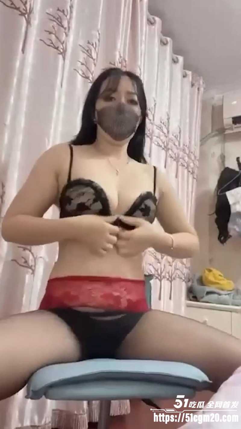 快手高颜少妇媚姨2