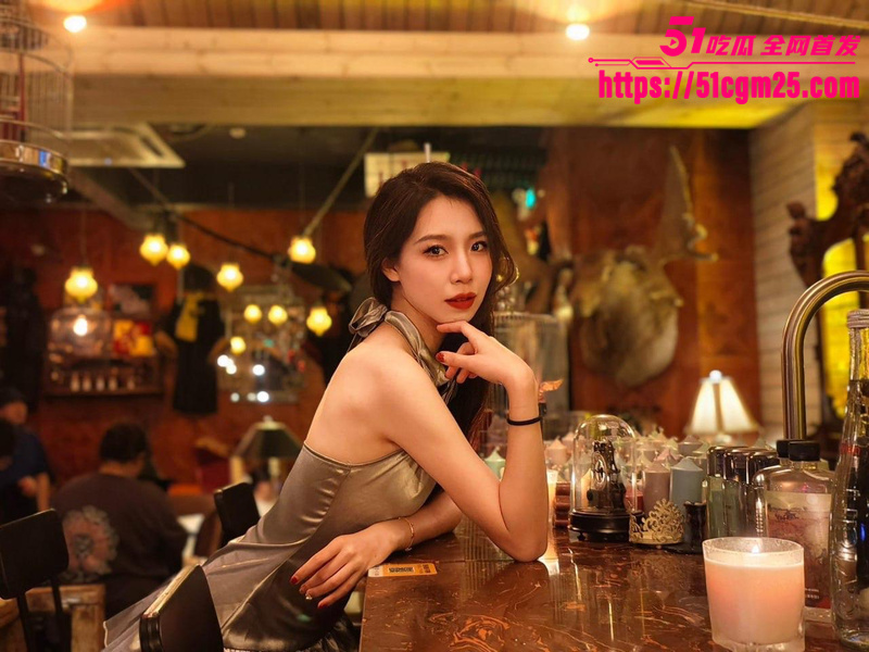 江苏大学反差婊 王珞可 性爱自拍 口交吞屌表情销魂 紧致骚穴无套抽插