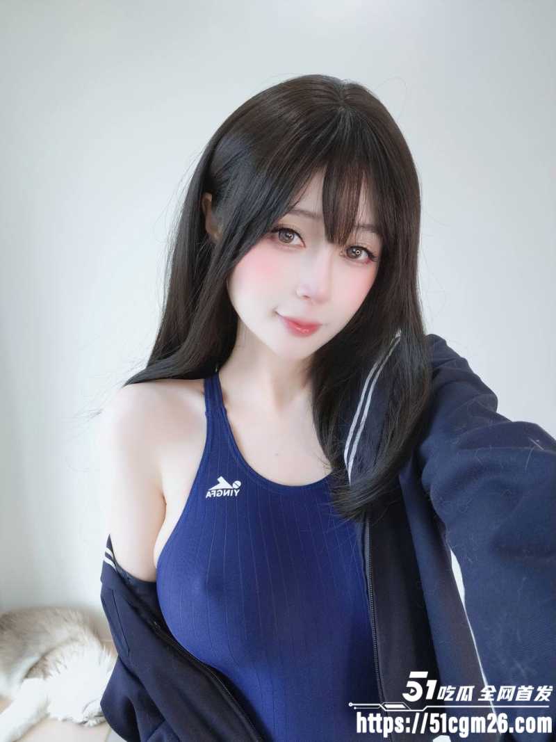 福利姬 白银81 大尺度私拍 肤白貌美萝莉母狗 黑丝死库水激凸美乳肥鲍 太会撩人