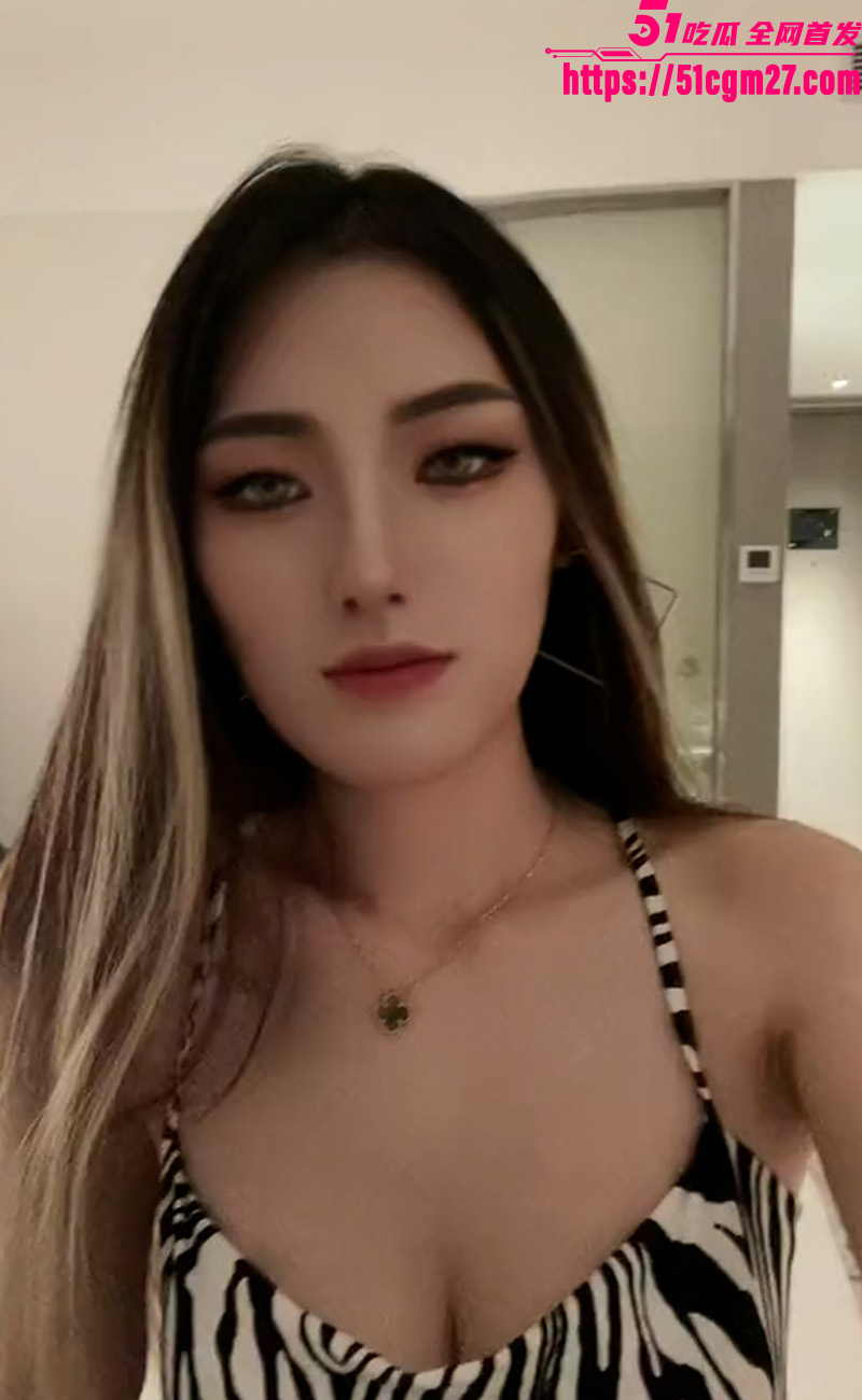 带货博主下海直播 与炮友偷情被外泄 笔挺美乳疯狂摇晃 粉嫩骚穴被猛烈冲击！