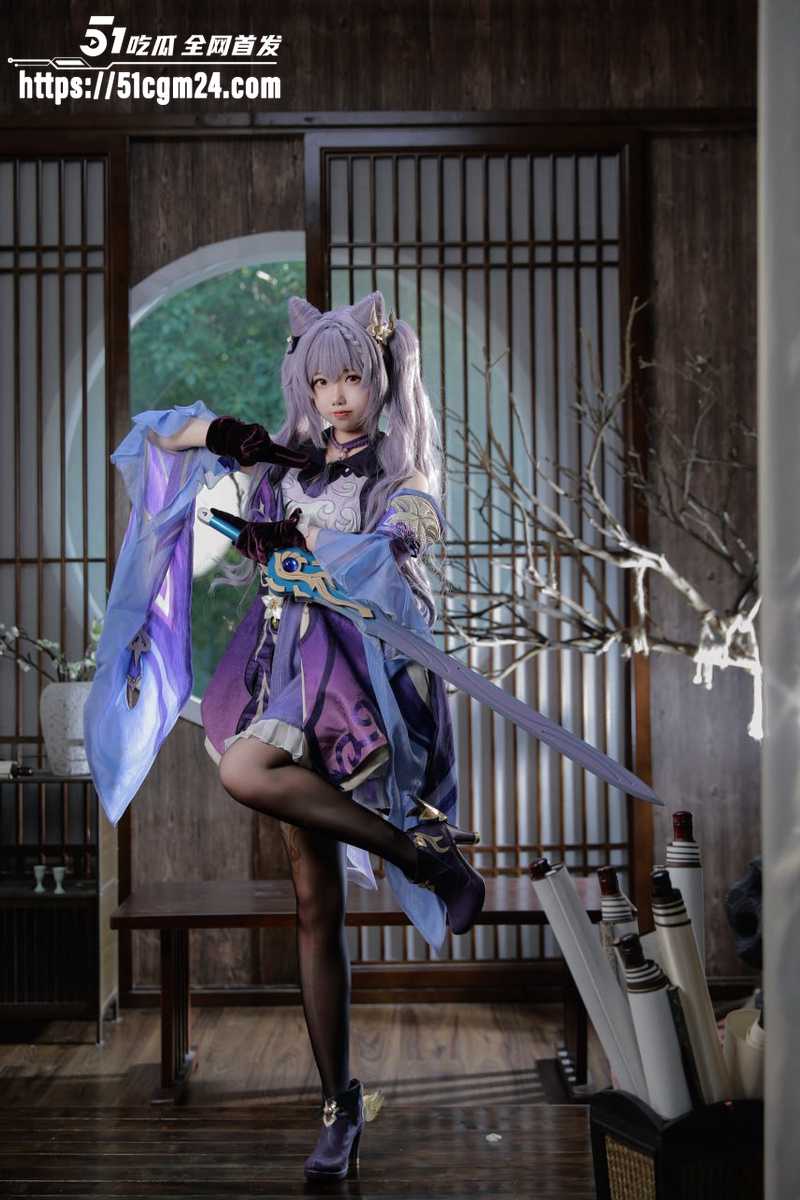 二次元嫩模 雪琪SAMA COS写真私拍 化身刻晴上演黑丝诱惑呈现性感身姿