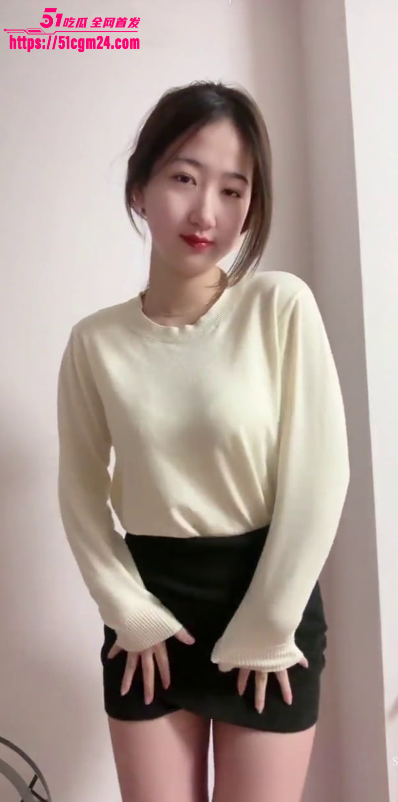 抖音吊钟乳少妇 性爱合集流出 全裸发骚自慰撩人 约炮打桩骑乘榨精