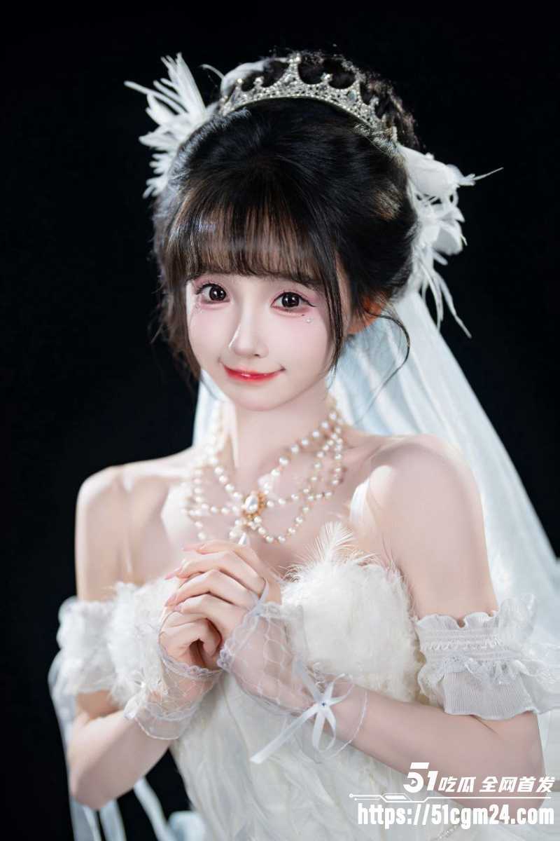 深圳校花 张怡 S级泄密 被男友调教成母狗 雪白大奶子肆意玩弄 三洞齐开奴性十足！