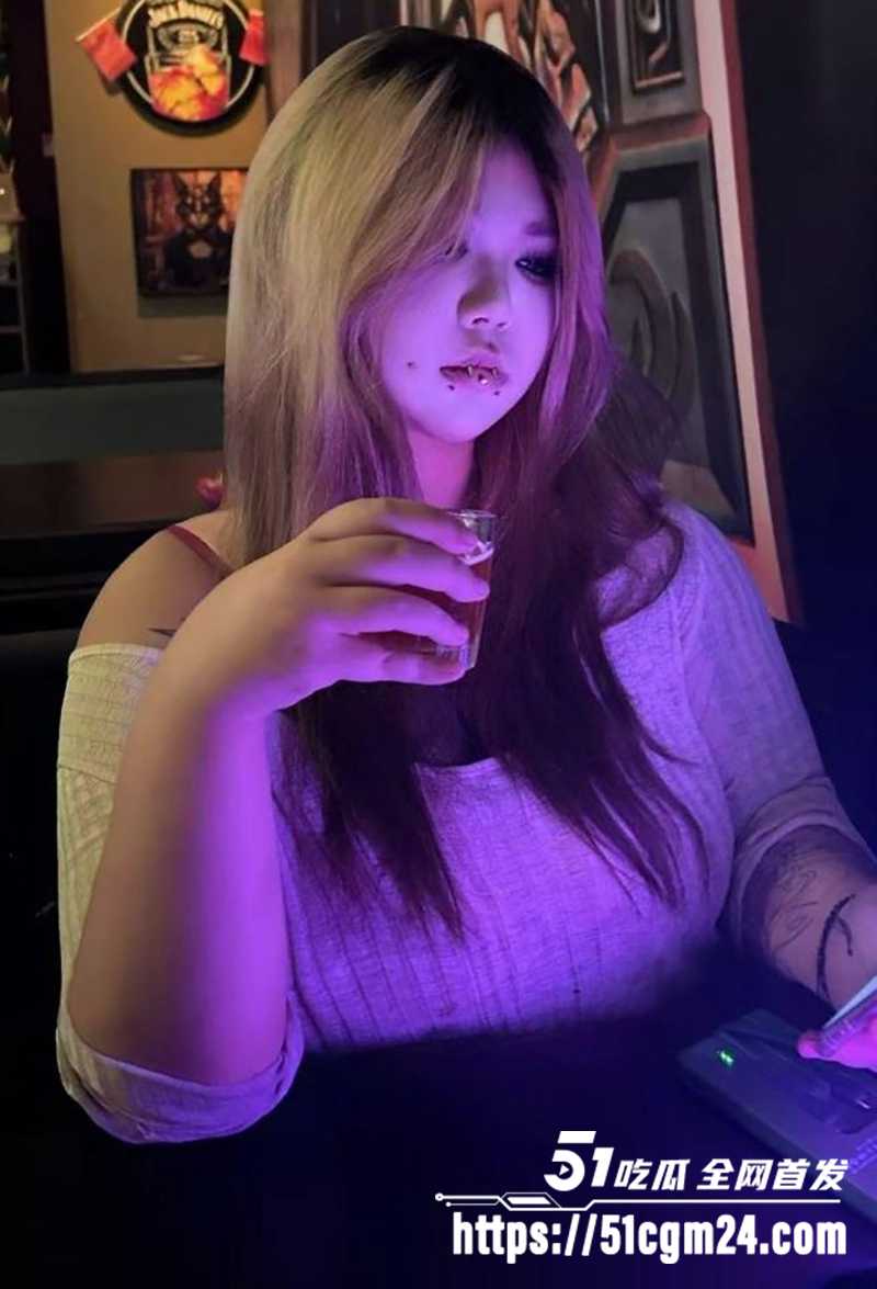 福州肥臀浪女 刘婷 约炮泄密 超爱后入的肉感母畜 被干臀浪迭起让人硬爆！