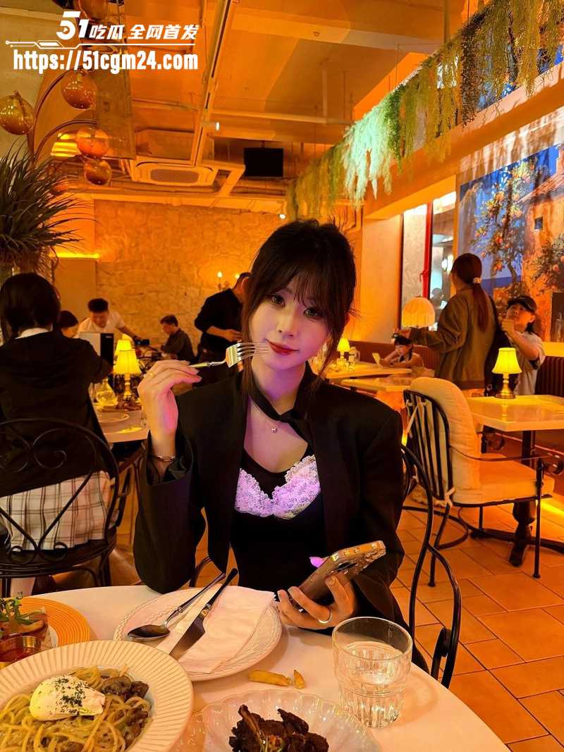北京反差御姐 张婧娅 性爱视频 背着男友约炮开房享受性爱 无套爆操彻底沦为淫娃