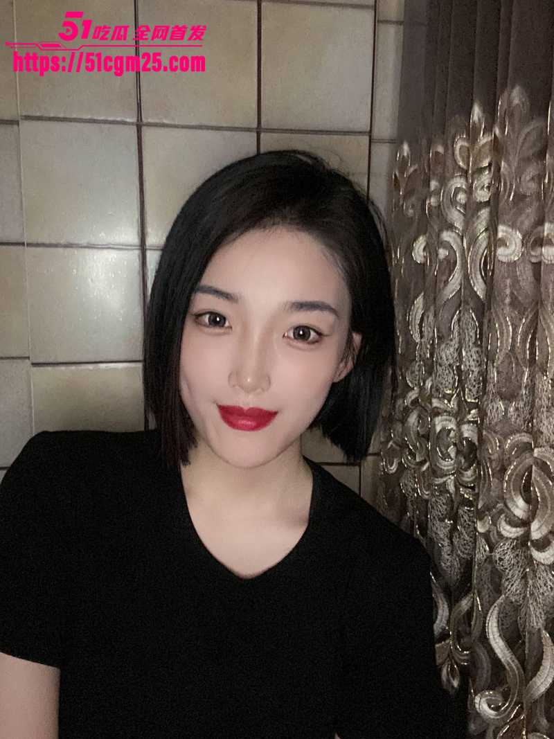 山东大奶淫妻 周叶 婚后和男友偷情 被老公怒曝视频 全程露脸忘情做爱！
