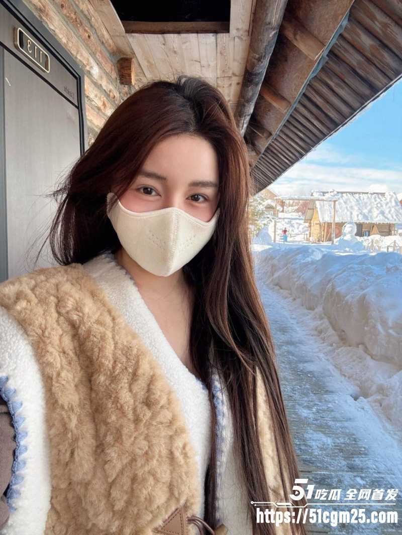 高颜值网黄 TT 真实约会日记 约炮上海金融销售男粉丝 为满足粉丝主动献穴！