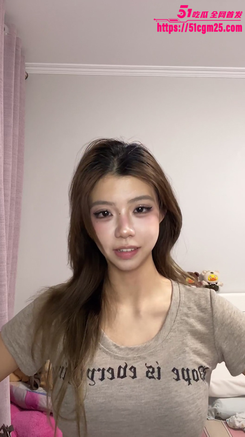 抖音精神小妹 楠楠酱 权威盯射录屏 下贱到骨子的嫌弃脸凝视内射！