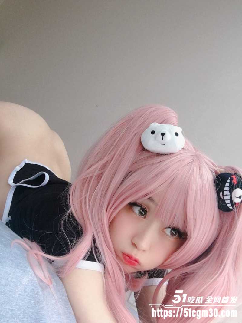 国产福利姬saorikiyomi 各种cos假屌口交6