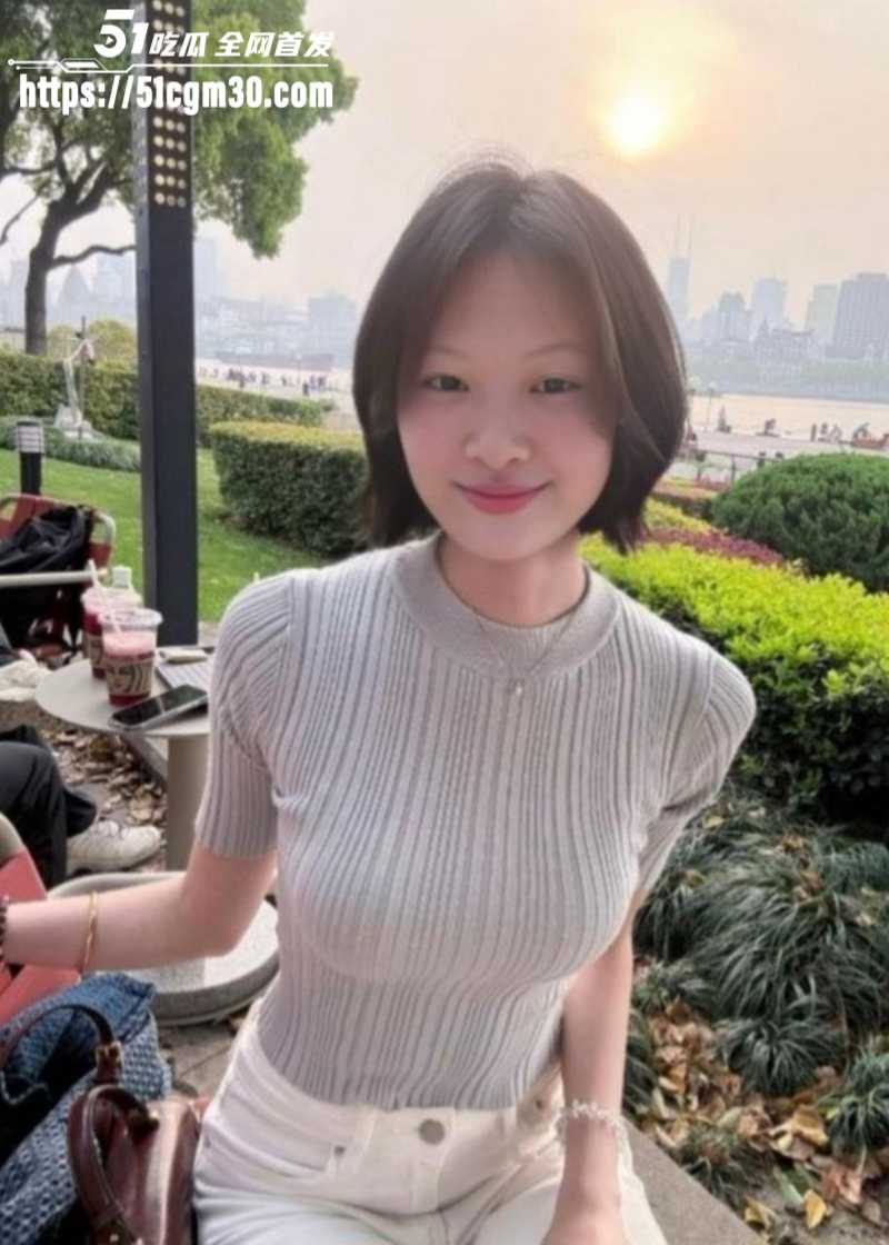 吉林白嫩大学生张奇裸贷视频曝光 2
