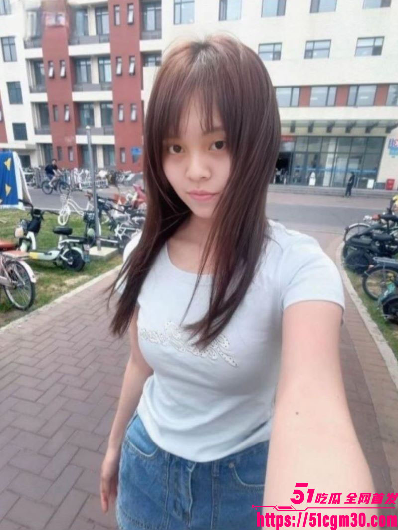 贵州大一新生沈菲裸贷视频 2