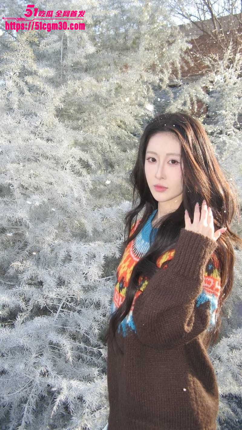 抖音顶美御姐情侣自拍流出 美腿大开遭男友爆操抽插 神情妩媚骚浪本性暴露