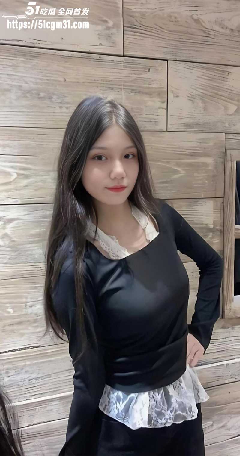 南京女大 塞丽曼 裸贷自慰视频 天然白虎穴的新疆少女 三点粉嫩颜值一绝！