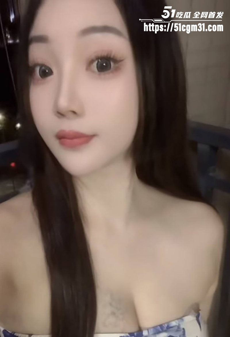 抖音美女浅笑心柔实名举报警察丈夫陈祥青出轨中国银行行长5拷贝