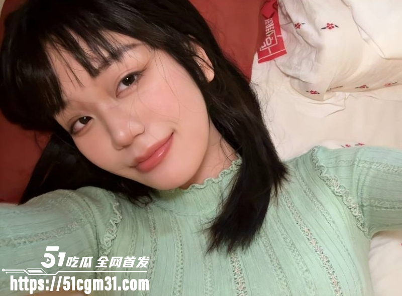 抖音网红yum707玉米最新私密裸舞福利3