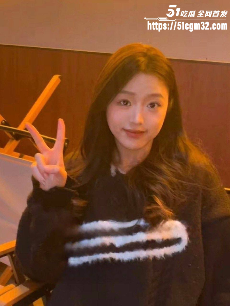山东大学 女学霸 爱玩3p的抖M母狗 3