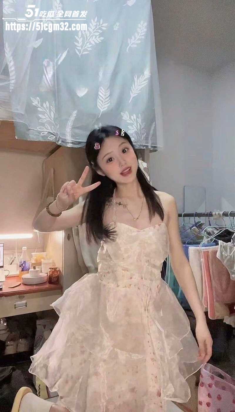 山东大学 女学霸 爱玩3p的抖M母狗 2